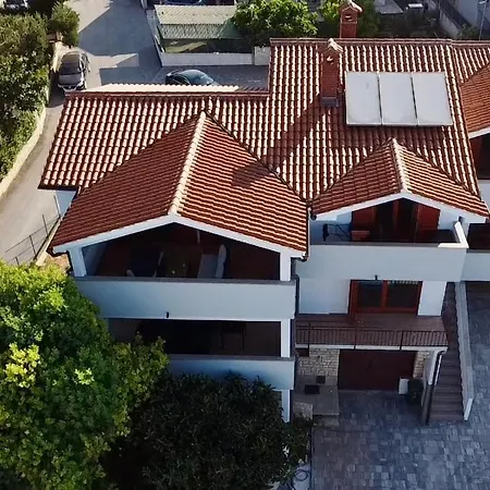 דירה Fazana Inn *